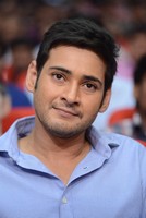 Mahesh Photos at SVSC 3 Platinum Disc